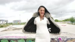 Adela Myers zorra madura vs novato Gabri꞉ ˝Te voy a enseñar a follar, cabrón˝